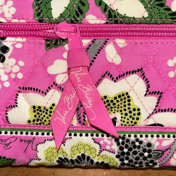 Vera Bradley Priscilla Pink Turn Smartphone Wallet - Picture 4 of 9